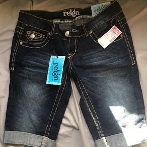 Reign women’s size 1 jean shorts